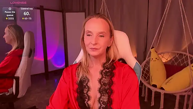 ScarlettPalmer online show from November 2025 10:15:01 AM