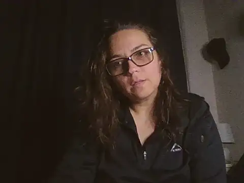 lilMissMarli online show from November 2025 06:52:01 PM