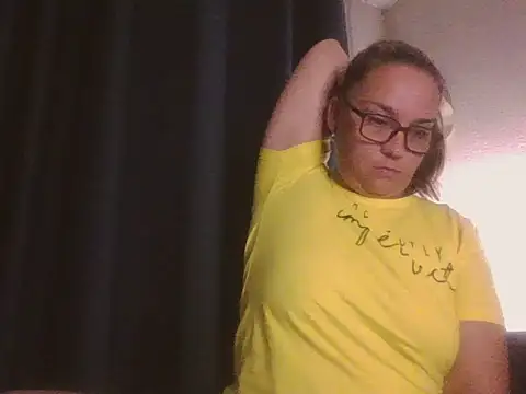 Snapshot of lilMissMarli chatting on January 2026 06:37:01 PM lilMissMarli online show from January 2026 06:37:01 PM