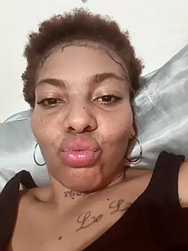 Snapshot of leona_sumiza chatting on November 2025 03:06:01 AM leona sumiza online show from November 2025 03:06:01 AM