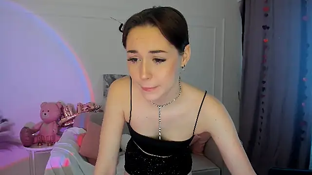 MakeYoueHappy online show from February 2026 04:36:01 AM