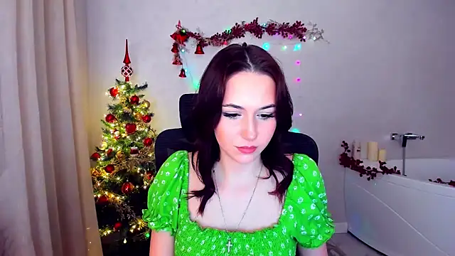 MakeYoueHappy online show from December 2025 11:58:01 AM