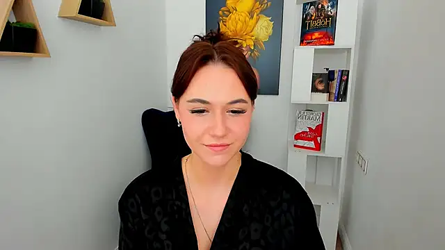 MakeYoueHappy online show from November 2025 08:20:02 PM