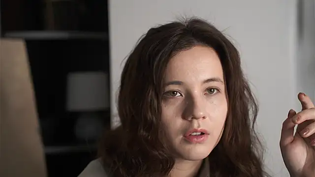 Snapshot of EmelineGarry chatting on October 2025 04:35:01 AM EmelineGarry online show from October 2025 04:35:01 AM