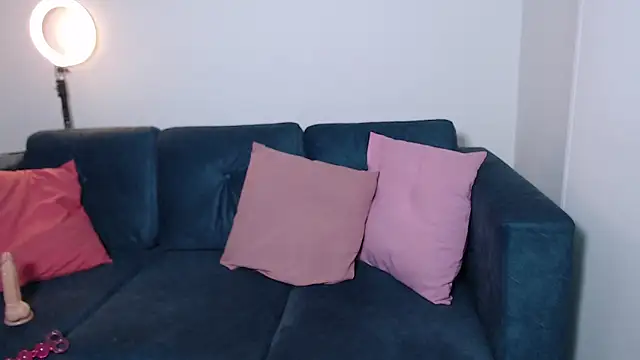 angiedavies10 online show from February 2026 02:30:02 PM