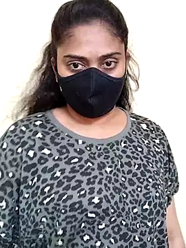 Snapshot of girl999 chatting on December 2025 09:44:01 AM girl999 online show from December 2025 09:44:01 AM