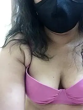 Snapshot of girl999 chatting on January 2026 08:59:01 PM girl999 online show from January 2026 08:59:01 PM