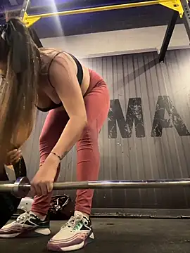 Hannahpradaa  online show from November 2025 06:40:02 PM