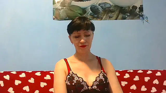 Snapshot of IffetLove42 chatting on June 2026 09:36:01 AM IffetLove42 online show from June 2026 09:36:01 AM