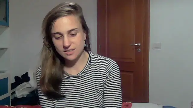 SinnEmily online show from April 2026 04:10:02 PM
