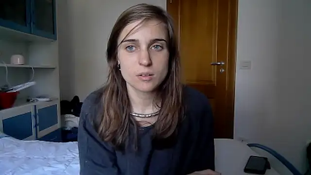 SinnEmily online show from March 2026 01:43:02 PM