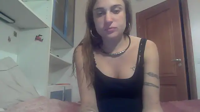 Snapshot of SinnEmily chatting on November 2025 03:57:02 PM SinnEmily online show from November 2025 03:57:02 PM