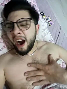 Mstfaavan64 online show from April 2026 03:24:02 AM