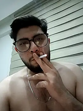 Mstfaavan64 online show from April 2026 09:32:02 PM