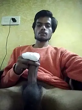 Luckysucks online show from November 2025 07:40:02 PM