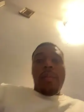 Snapshot of negrinho5 chatting on October 2025 08:20:02 PM negrinho5 online show from October 2025 08:20:02 PM