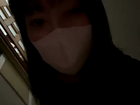 Snapshot of hitomi_desu chatting on November 2025 02:10:01 PM hitomi desu online show from November 2025 02:10:01 PM