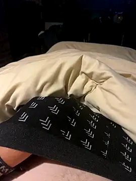 Snapshot of FestiveWolf225 chatting on November 2025 07:06:01 PM FestiveWolf225 online show from November 2025 07:06:01 PM