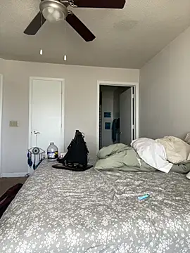 TheRealKnottiHead online show from April 2026 01:29:01 PM