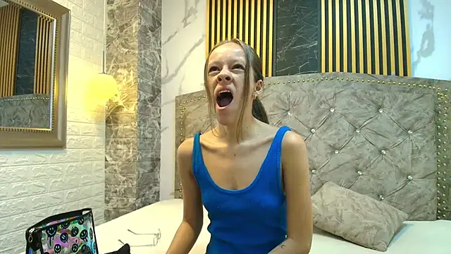 Salome cruxx online show from January 2026 11:25:02 AM