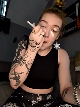 mattiethebaddieee online show from November 2025 08:31:02 PM