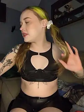 mattiethebaddieee online show from January 2026 11:33:02 PM