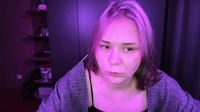 sophia lix online show from November 2025 06:14:01 PM