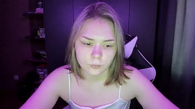 sophia lix online show from November 2025 08:25:02 AM