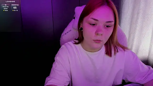 Snapshot of sophia_lix chatting on May 2026 06:23:01 AM sophia lix online show from May 2026 06:23:01 AM