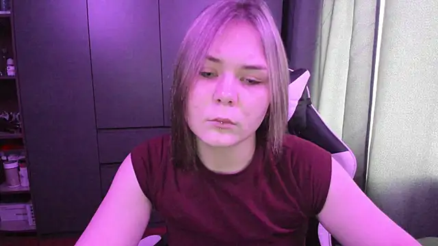 sophia lix online show from December 2025 03:29:02 AM