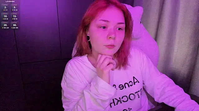 sophia lix online show from June 2026 12:32:01 AM