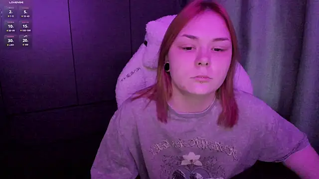 sophia lix online show from July 2026 10:10:01 PM