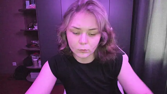 sophia lix online show from November 2025 04:12:02 AM