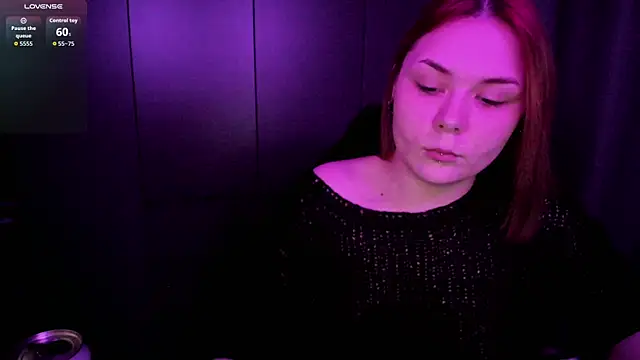 sophia lix online show from April 2026 07:04:02 PM