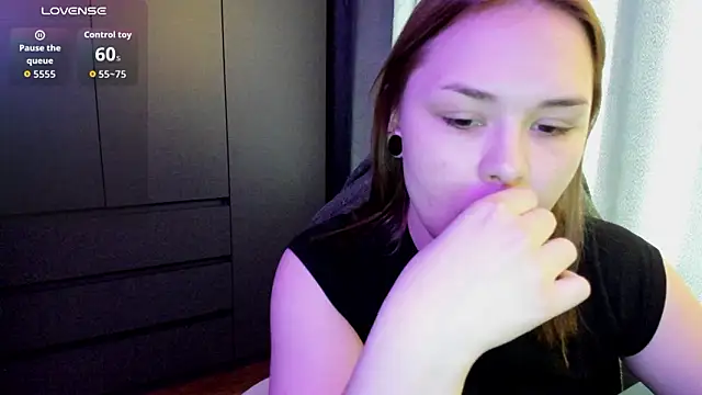 sophia lix online show from March 2026 04:31:01 AM