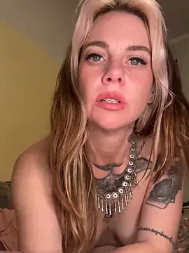 roxiebaby online show from November 2025 11:02:02 AM