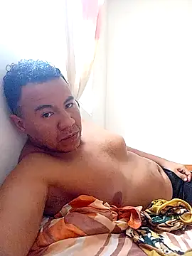 Fire latino online show from October 2025 05:01:02 PM