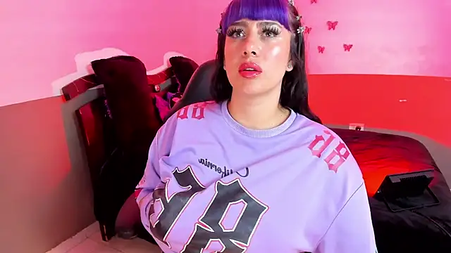 Monserrat Cute  online show from February 2026 12:02:02 PM