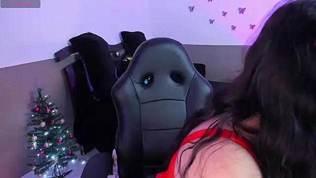 Monserrat Cute  online show from December 2025 02:56:01 AM