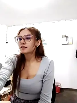 bellastorme04 online show from April 2026 02:52:01 AM