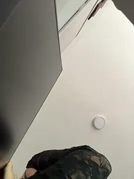 SugarTroubl33 online show from January 2026 01:37:02 PM