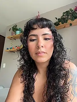 SugarTroubl33 online show from April 2026 02:13:02 PM