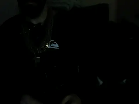 giovanift111 online show from November 2025 10:13:02 PM