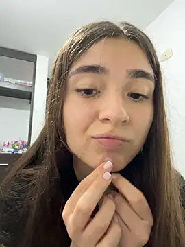 Valentina ro online show from October 2025 01:57:01 AM