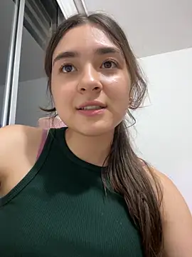 Valentina ro online show from November 2025 03:20:01 AM