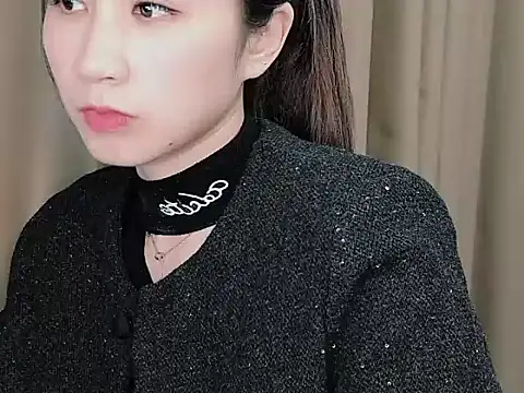 Snapshot of lvy-002 chatting on November 2025 04:07:01 AM lvy-002 online show from November 2025 04:07:01 AM