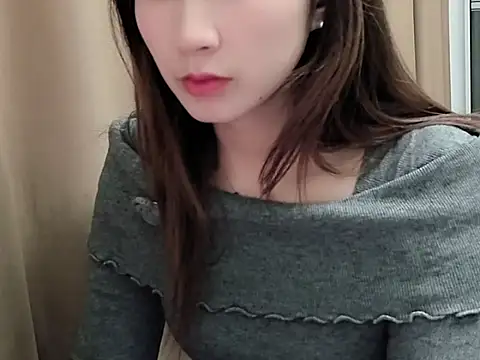 Snapshot of lvy-002 chatting on October 2025 03:05:02 AM lvy-002 online show from October 2025 03:05:02 AM