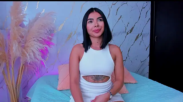 Julig01 online show from February 2026 09:39:02 PM