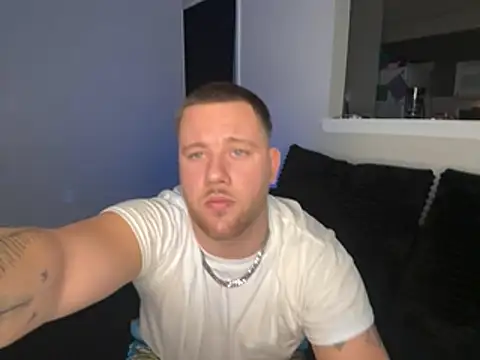 Snapshot of thepornplugz chatting on February 2026 05:00:02 PM thepornplugz online show from February 2026 05:00:02 PM