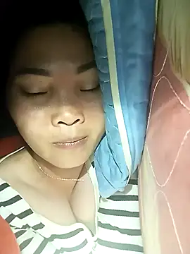 Snapshot of Lovebaby-love chatting on December 2025 02:19:01 PM Lovebaby-love online show from December 2025 02:19:01 PM